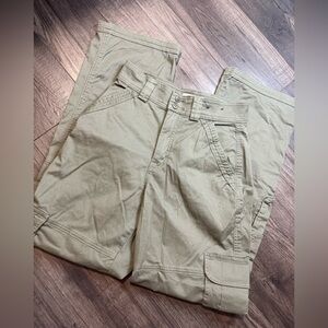 Abercrombie & Fitch | Curve Love Straight Leg Cargo Pant